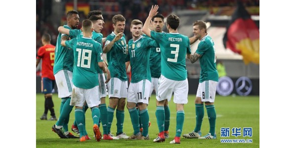 To målvakter misfornøyd med VM-ballen